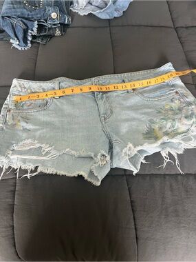 American Eagle Outfitters Light Blue Distressed Denim Shorts with Floral Paint